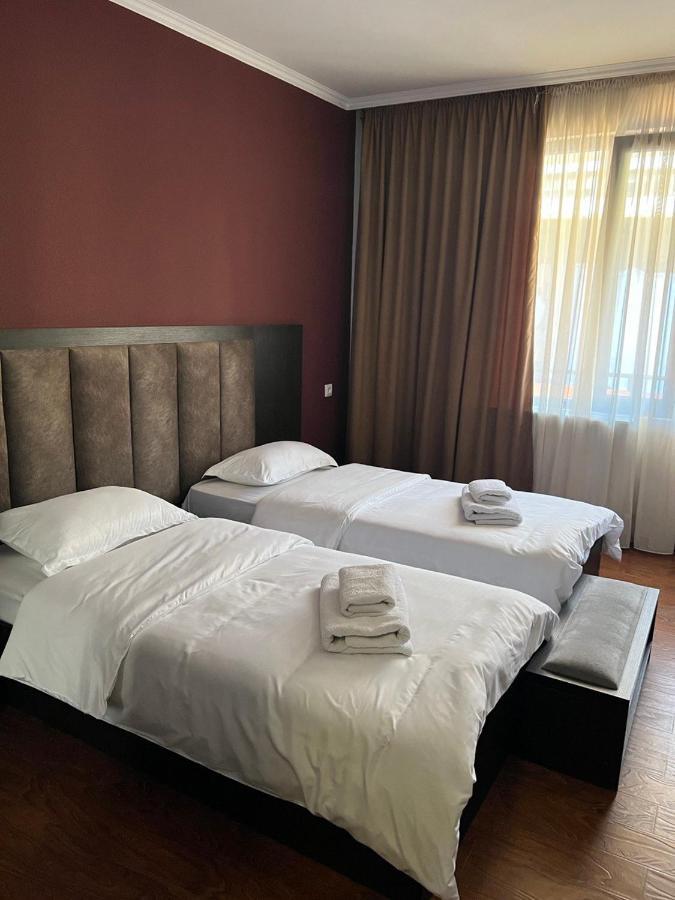 Monte Bianco Bed & Breakfast Mestia Bagian luar foto