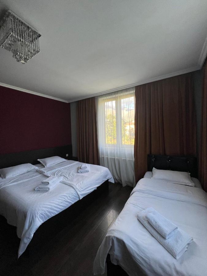 Monte Bianco Bed & Breakfast Mestia Bagian luar foto