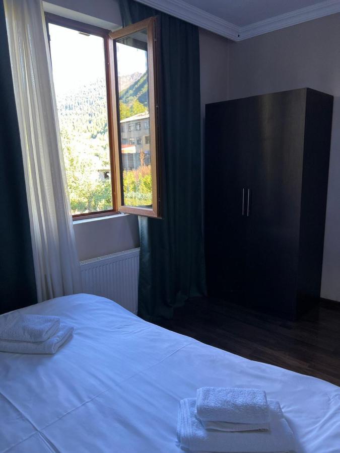 Monte Bianco Bed & Breakfast Mestia Bagian luar foto